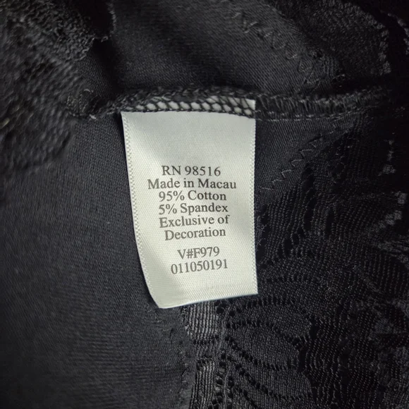 Coldwater Creek Black Lace Hem Women's Top - Picture 6 of 7